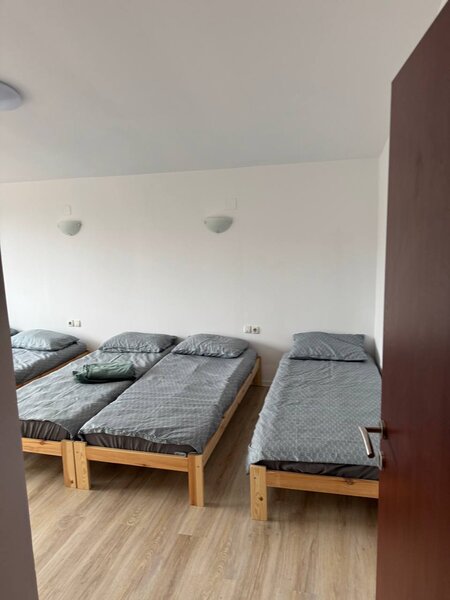 Banu Manta, Stirbei Voda, Pipera, vile p+2 cazare muncitori Asia