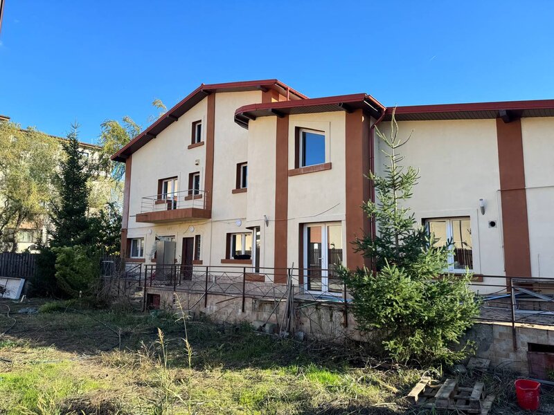 Banu Manta, Stirbei Voda, Pipera, vile p+2 cazare muncitori Asia